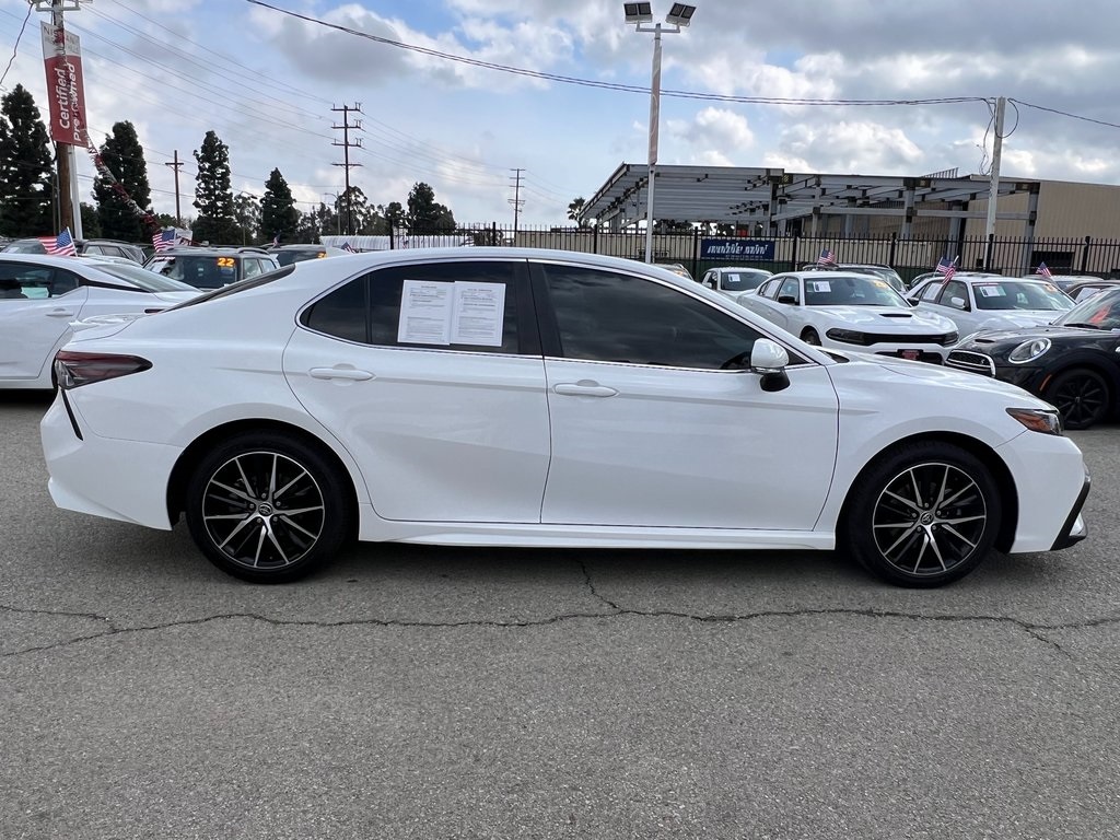Vehicle image 7 of 45