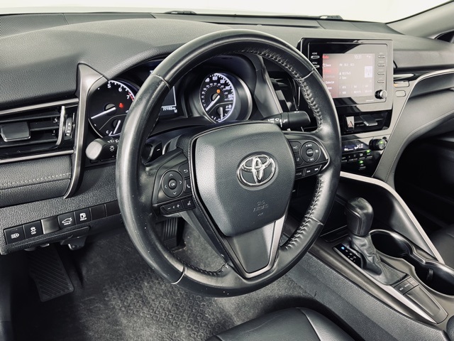 Vehicle image 9 of 34