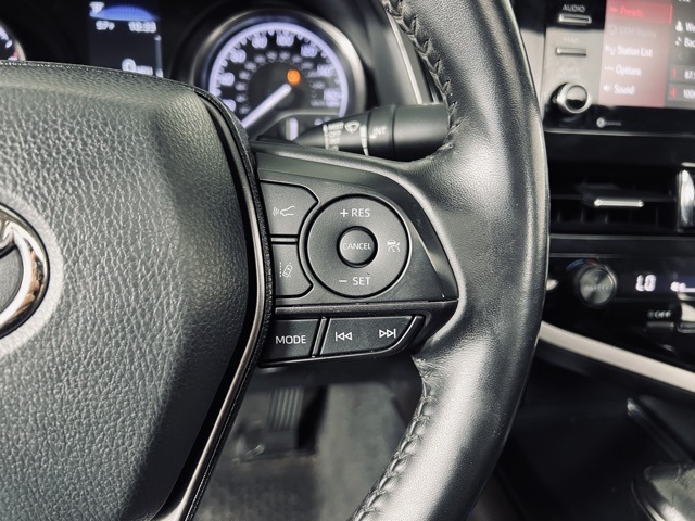 Vehicle image 27 of 34