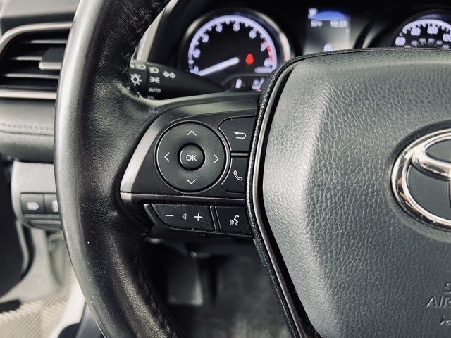 Vehicle image 26 of 34
