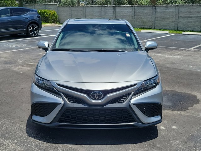 Vehicle image 2 of 34