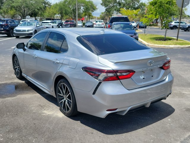 Vehicle image 6 of 34