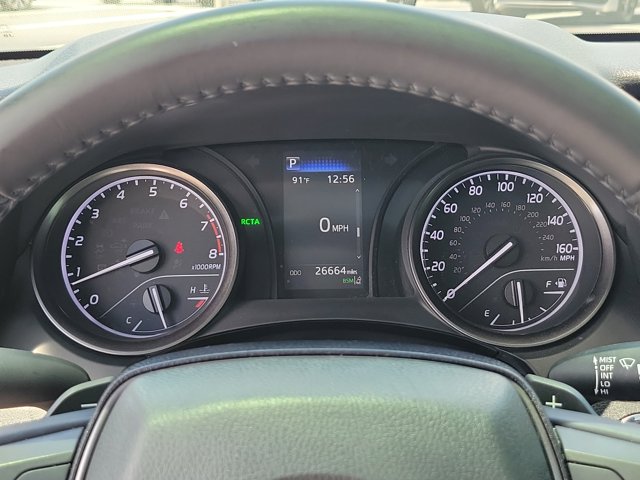 Vehicle image 17 of 34