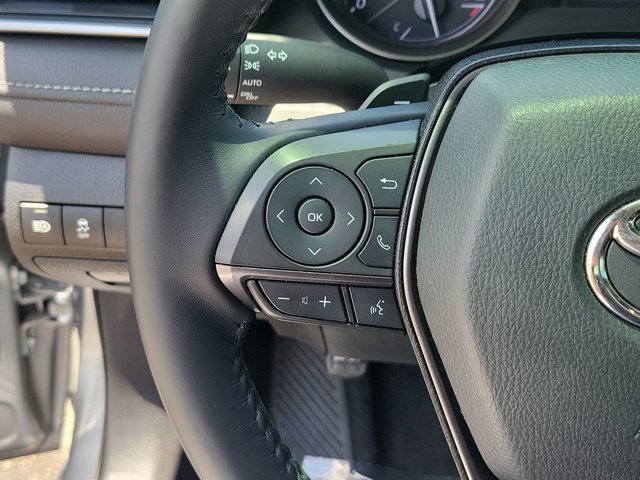 Vehicle image 15 of 34