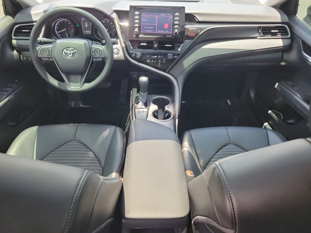 Vehicle image 23 of 34