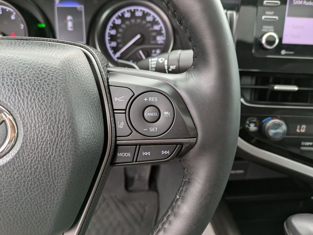 Vehicle image 11 of 26