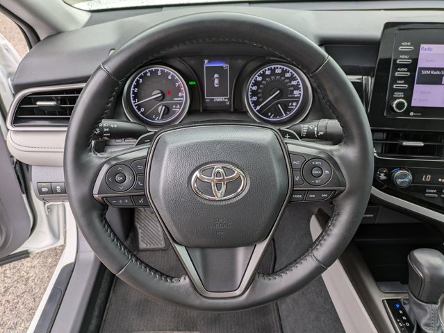 Vehicle image 9 of 26