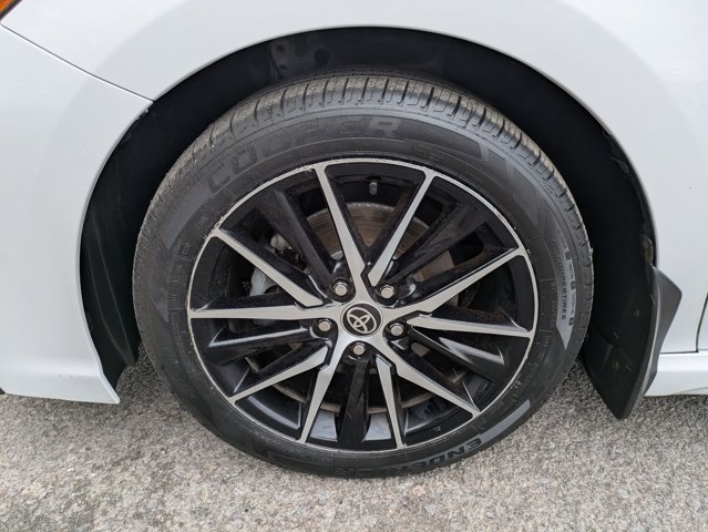 Vehicle image 25 of 26