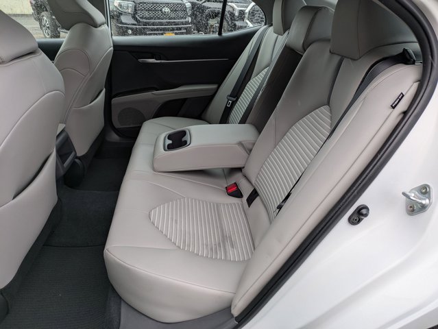 Vehicle image 20 of 26
