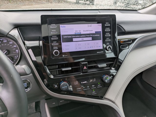 Vehicle image 13 of 26