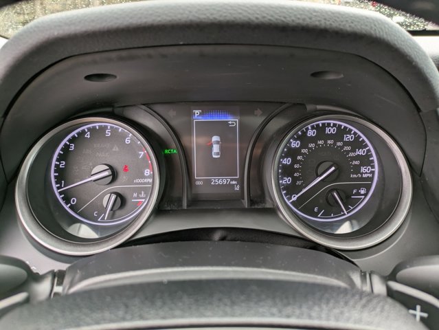 Vehicle image 12 of 26