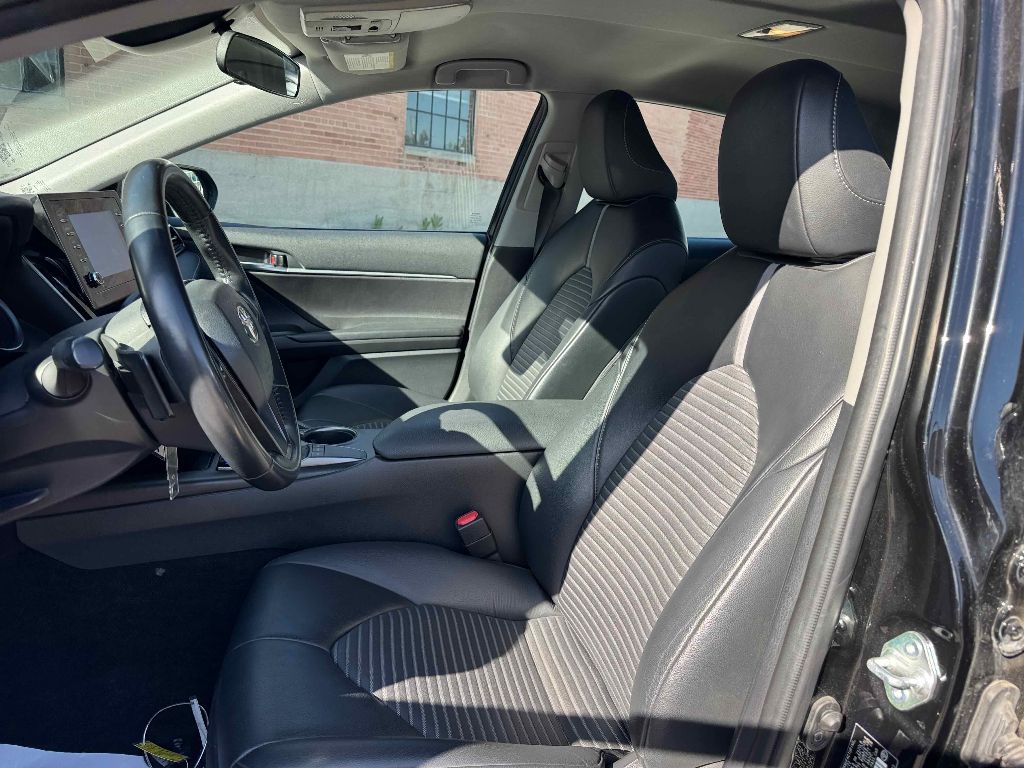 Vehicle image 12 of 29