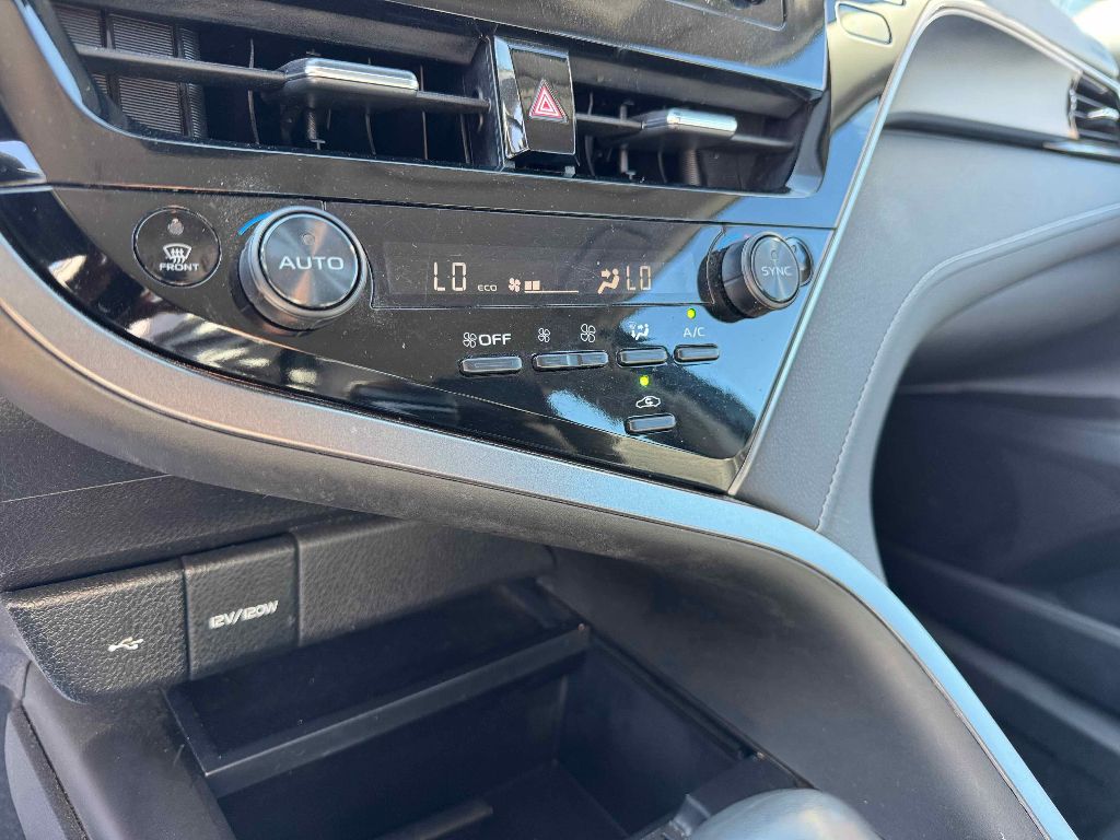 Vehicle image 20 of 29