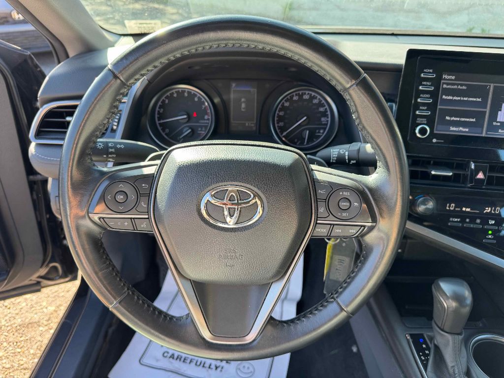 Vehicle image 15 of 29