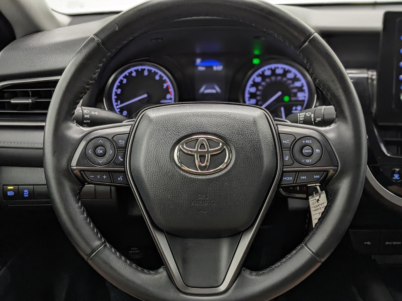 Vehicle image 15 of 31