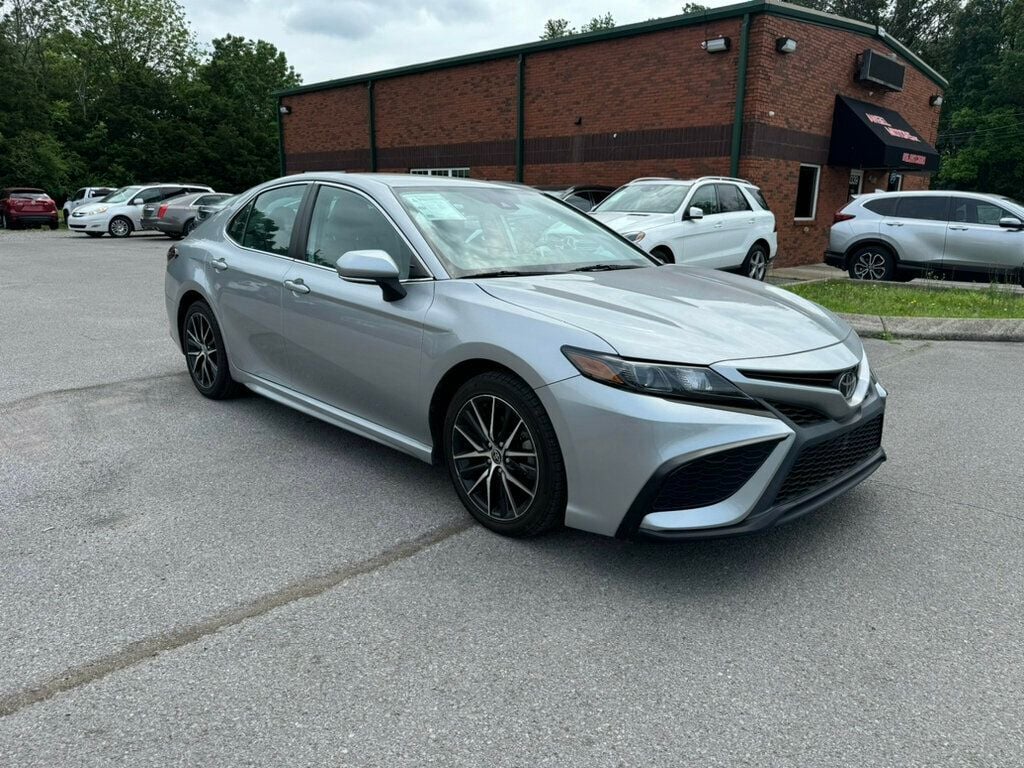 Vehicle image 5 of 16