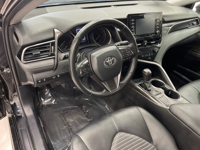 Vehicle image 15 of 50