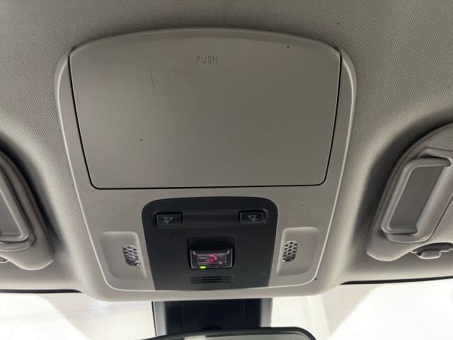 Vehicle image 16 of 50