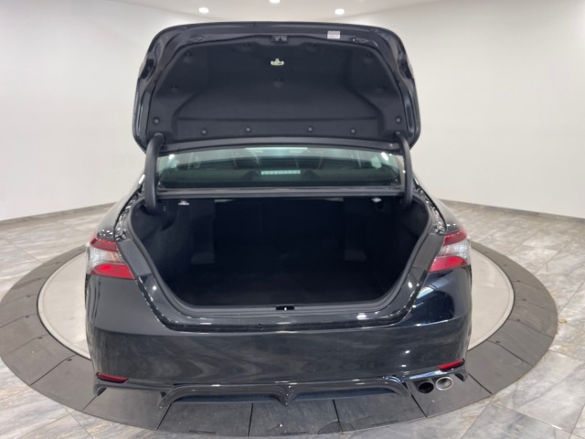 Vehicle image 38 of 50
