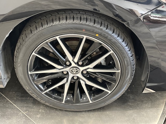Vehicle image 47 of 50