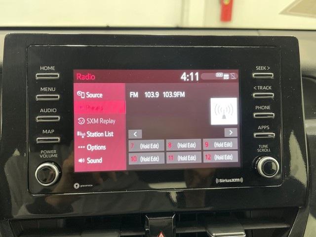 Vehicle image 19 of 50