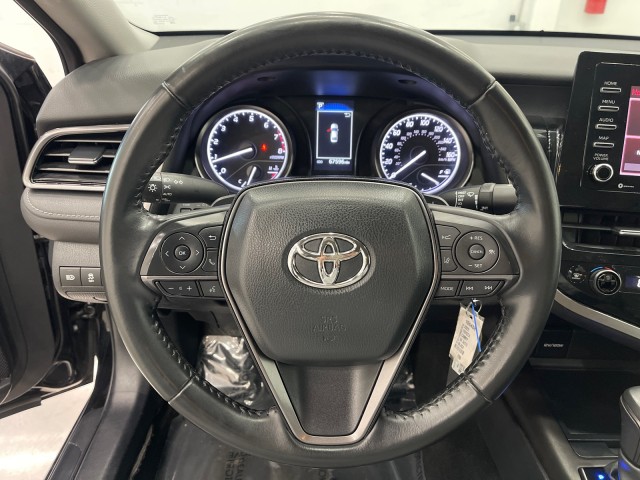 Vehicle image 26 of 50