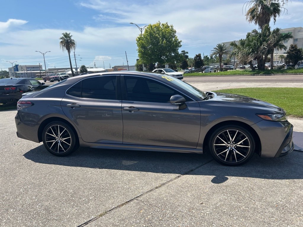 Vehicle image 5 of 27