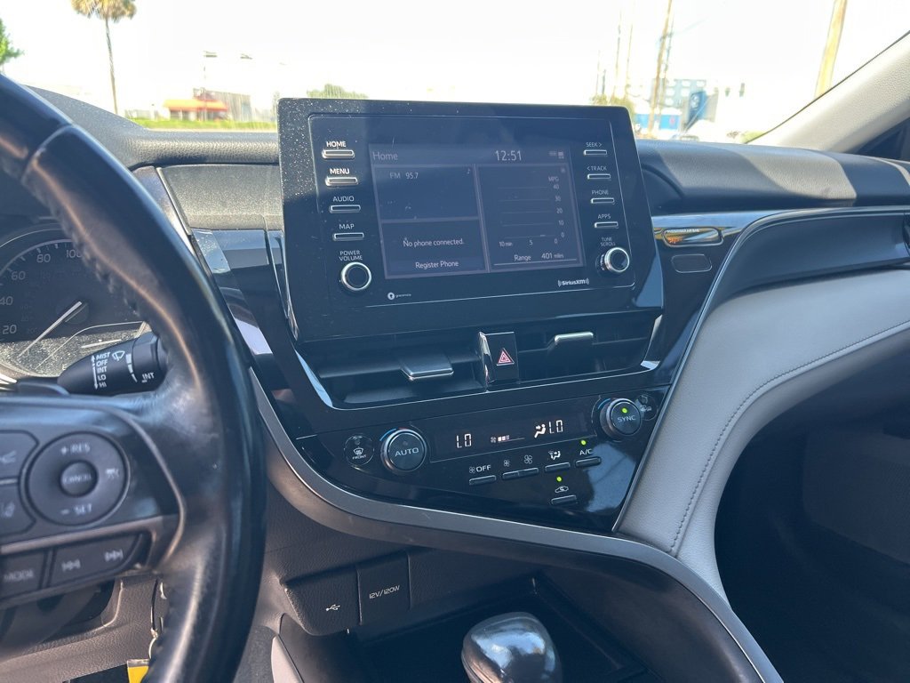 Vehicle image 22 of 27