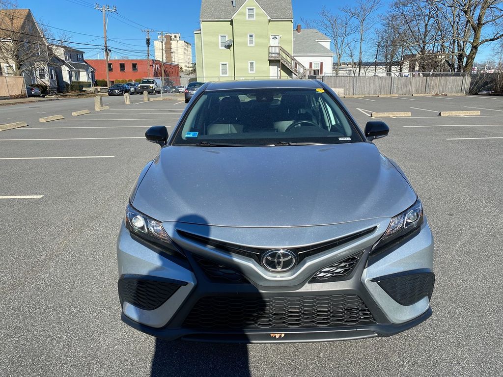 Vehicle image 2 of 30