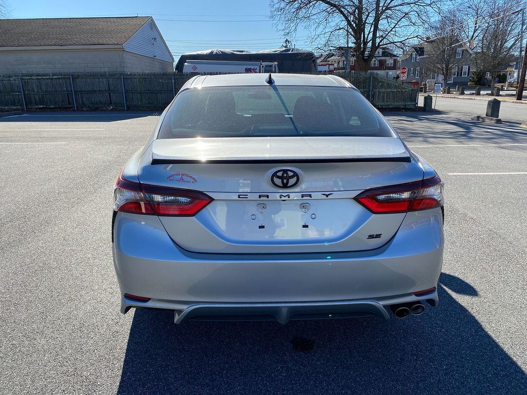 Vehicle image 7 of 30