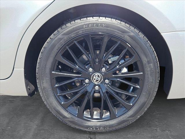 Vehicle image 22 of 23