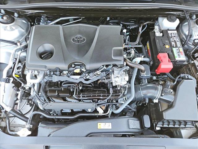 Vehicle image 21 of 23