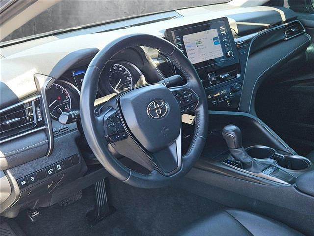 Vehicle image 10 of 23