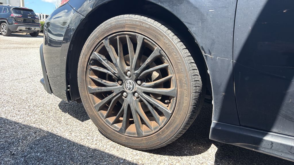 2022 Toyota Camry SE Nightshade Image 2 of 5