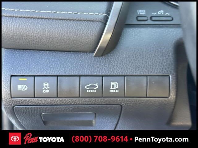 Vehicle image 29 of 36