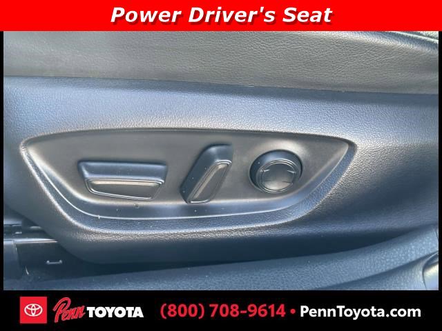 Vehicle image 11 of 36