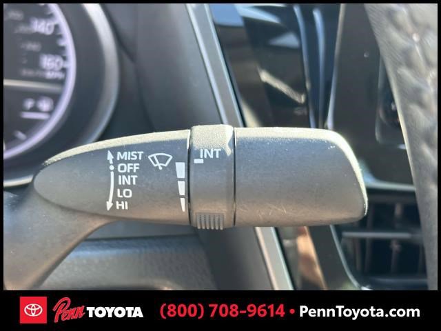 Vehicle image 28 of 36