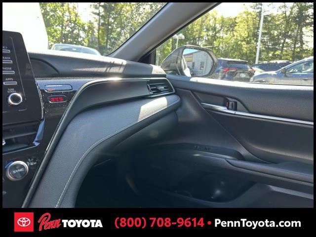 Vehicle image 19 of 36