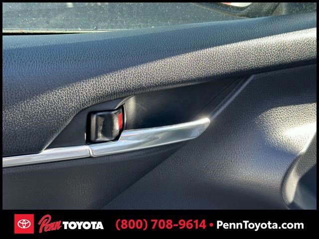 Vehicle image 16 of 36