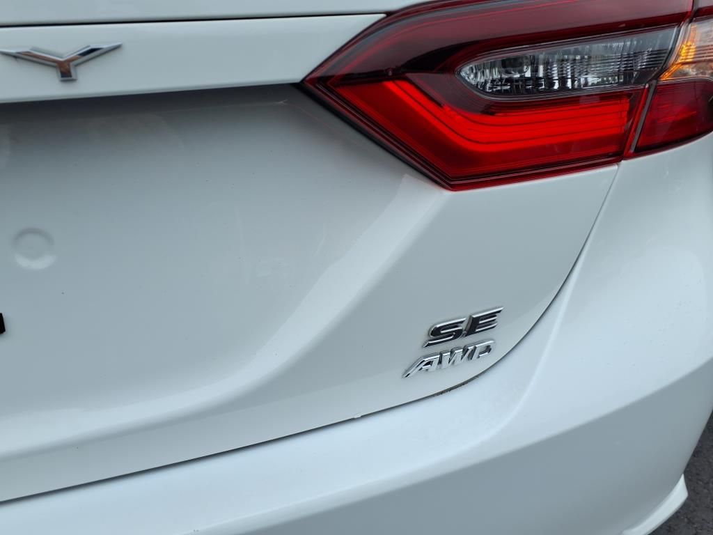 Vehicle image 25 of 31
