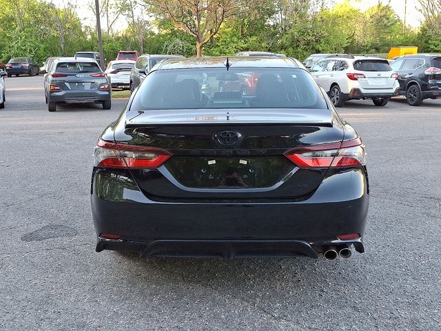 Vehicle image 6 of 32