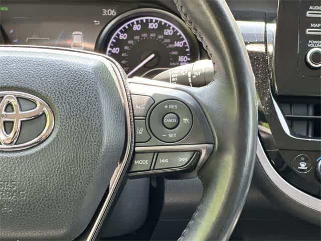 Vehicle image 27 of 29