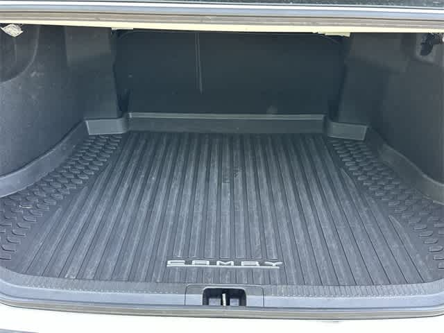 Vehicle image 11 of 29