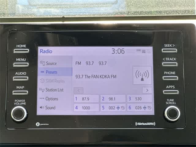 Vehicle image 22 of 29