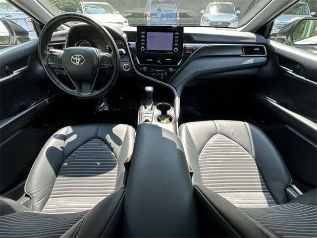 Vehicle image 17 of 29