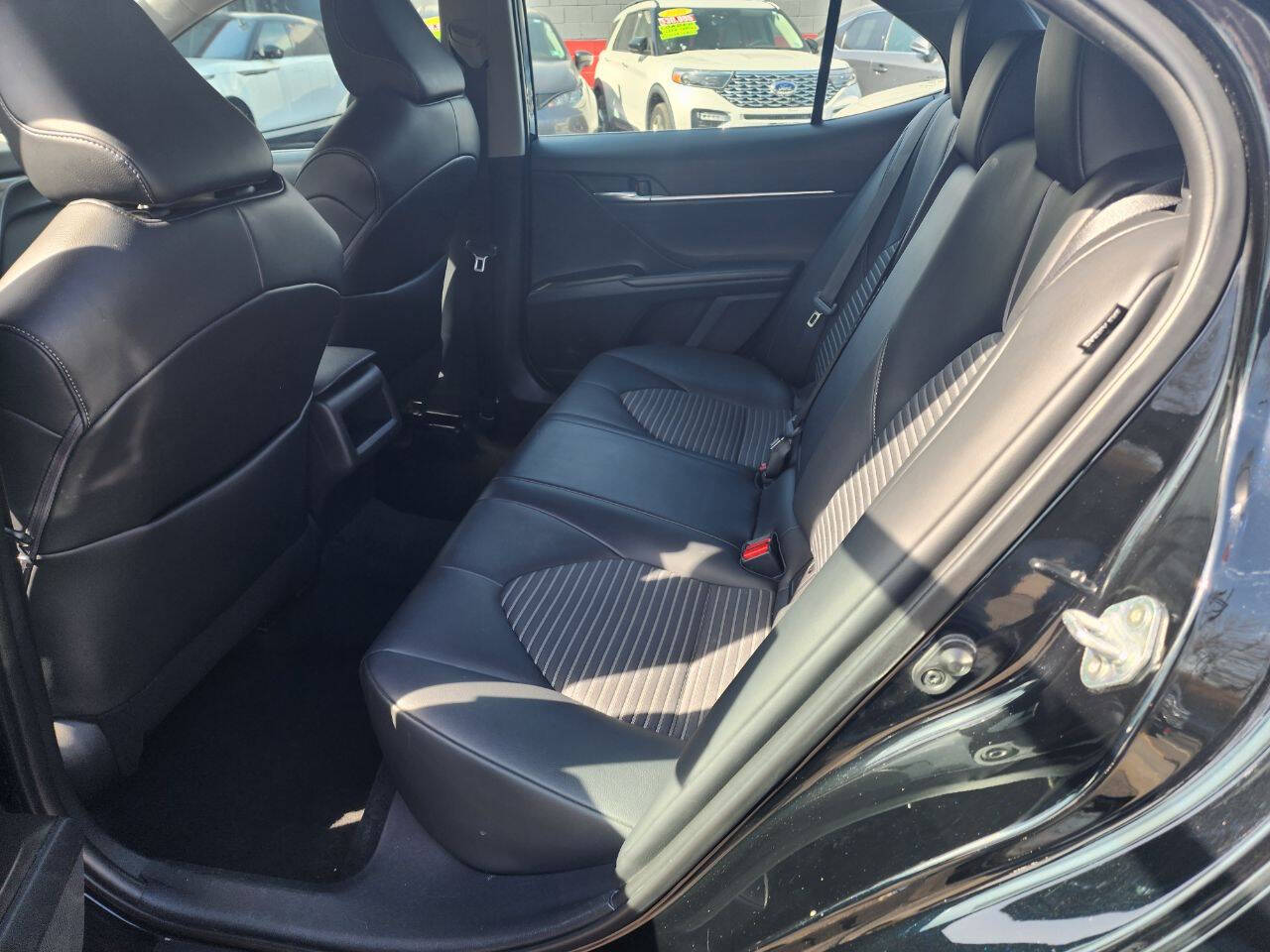 Vehicle image 9 of 16