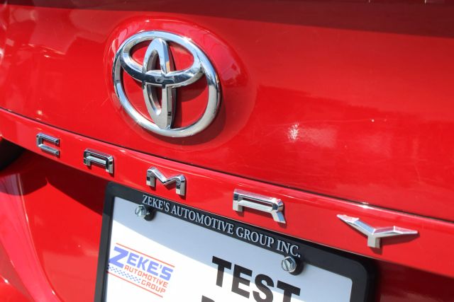 Vehicle image 26 of 30