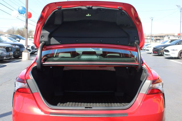 Vehicle image 24 of 30