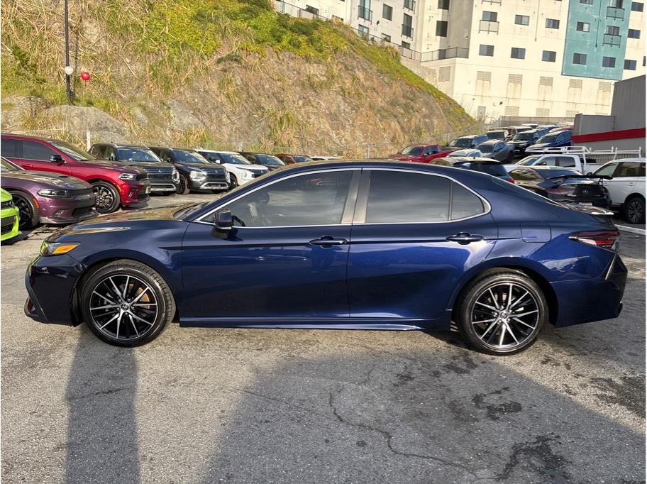 Vehicle image 2 of 29