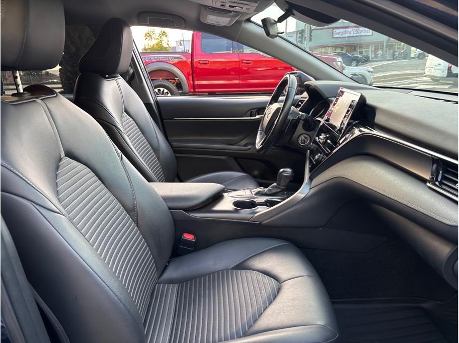 Vehicle image 12 of 29